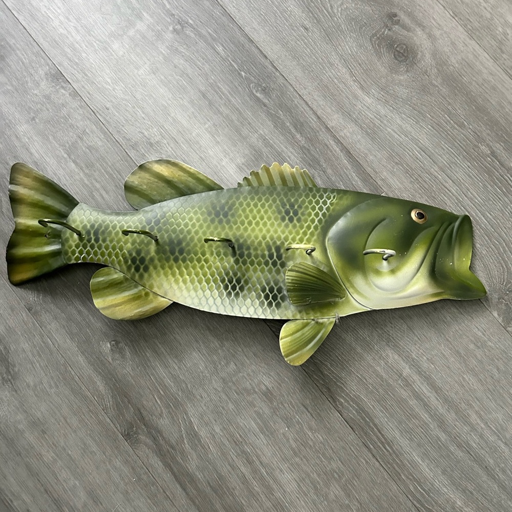 Lifelike Green Fish Wall Art